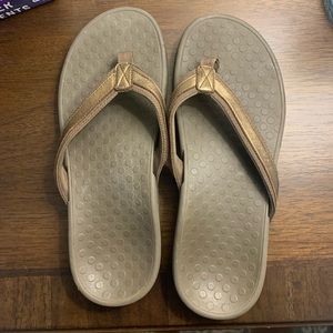 Bionic Tide sandal flip flops women’s size 10